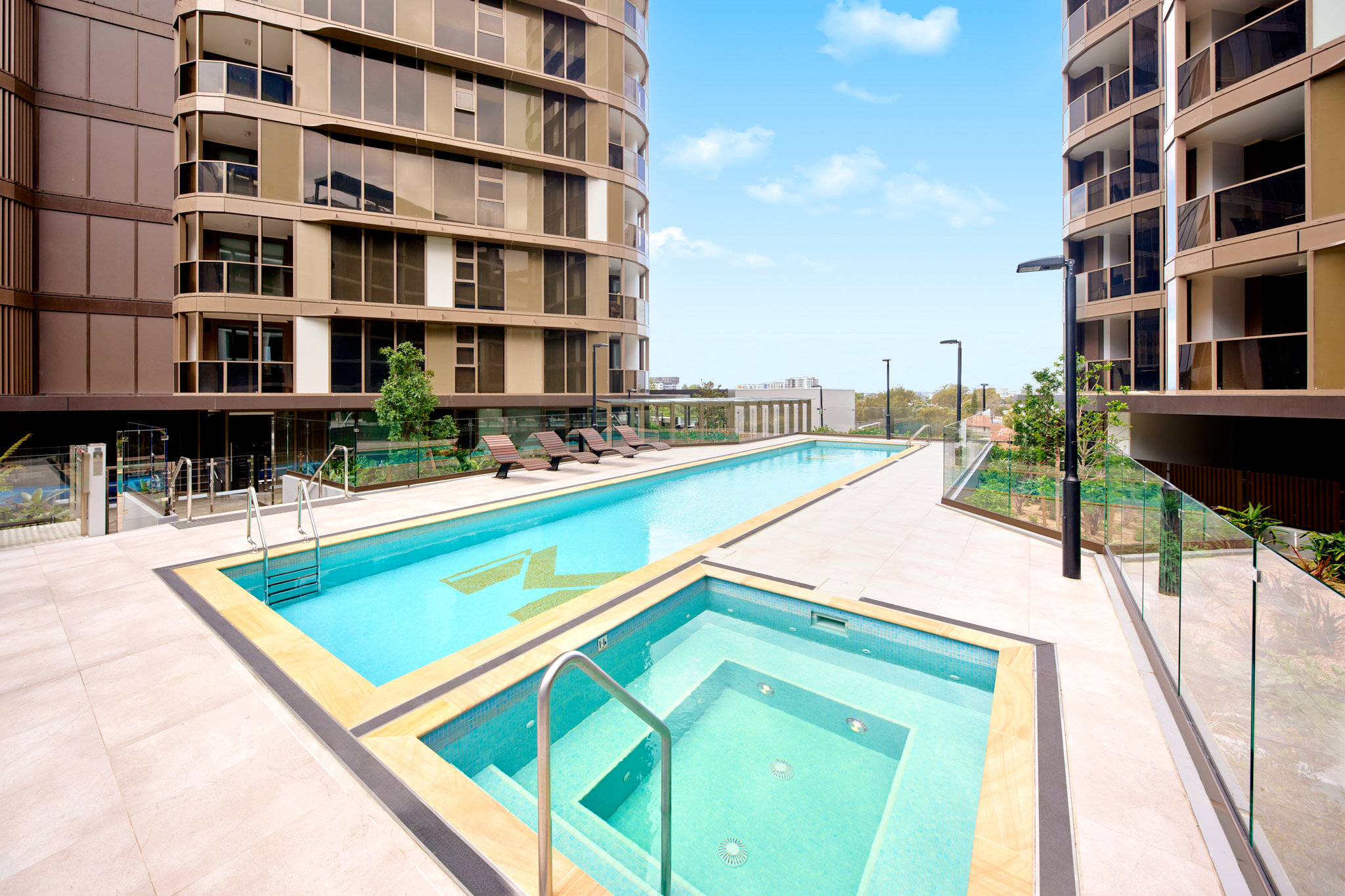 Meriton Suites George Street, Parramatta 4/8