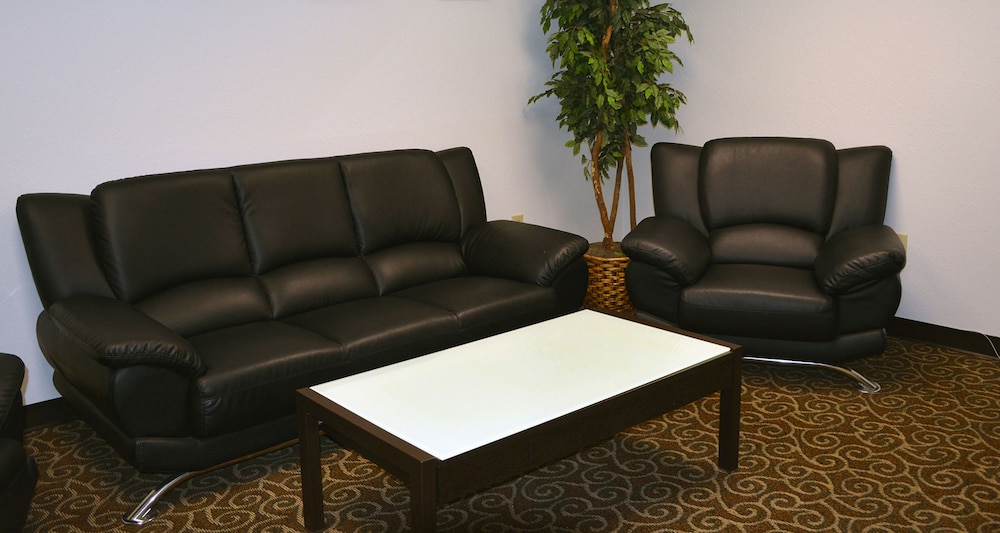 Baymont By Wyndham East Windsor Bradley Airport 25/40