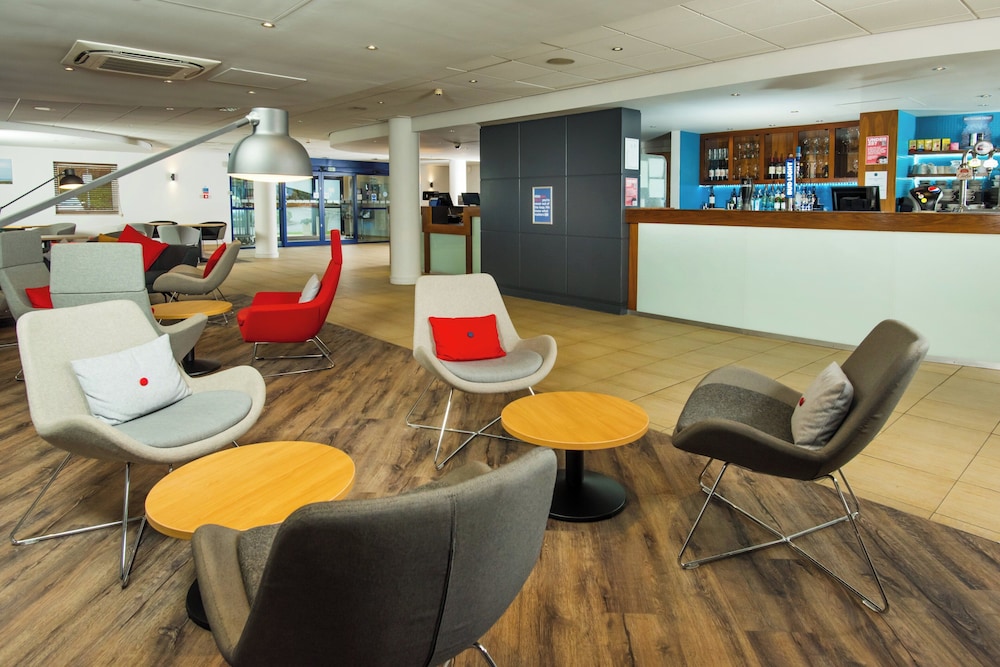 Holiday Inn Express Newport 40/47