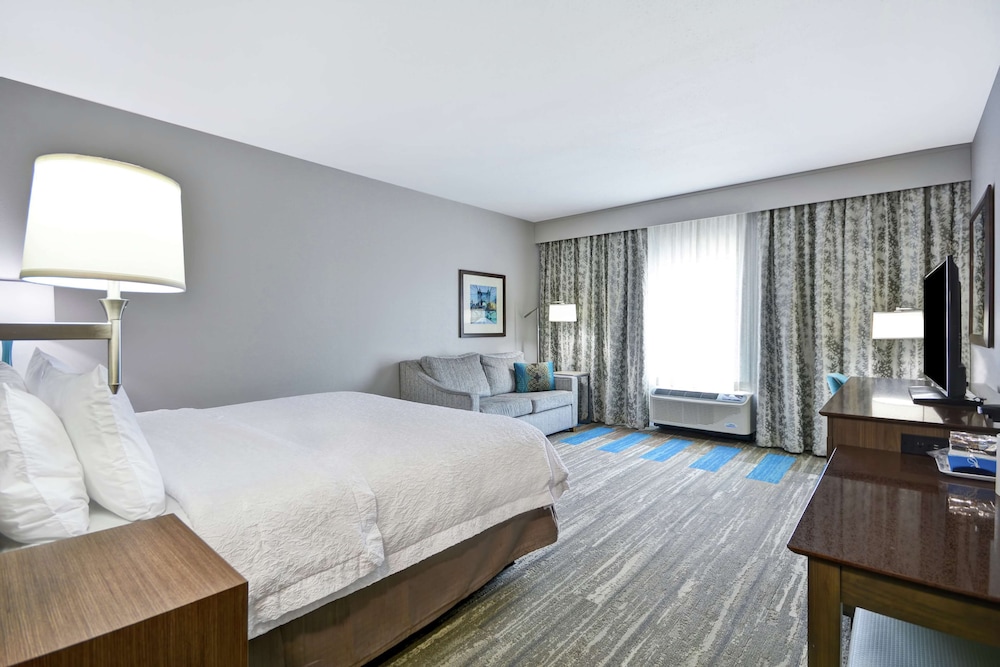 Hampton Inn Blue Ash Cincinnati Oh 16/35
