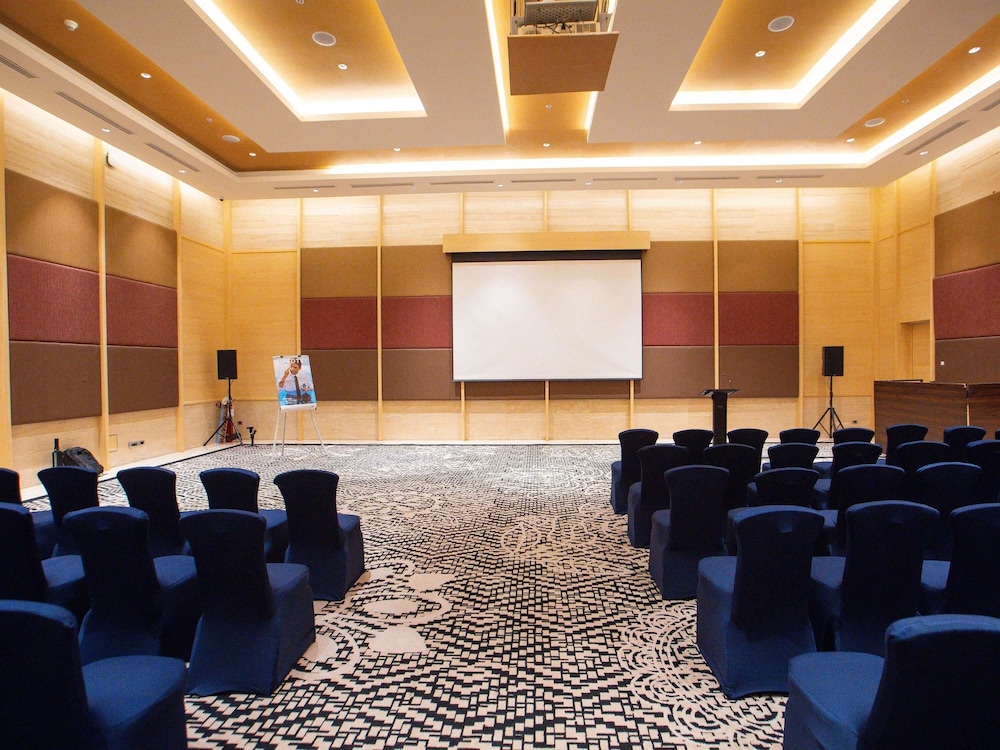 NOVOTEL HYDERABAD AIRPORT 60/71