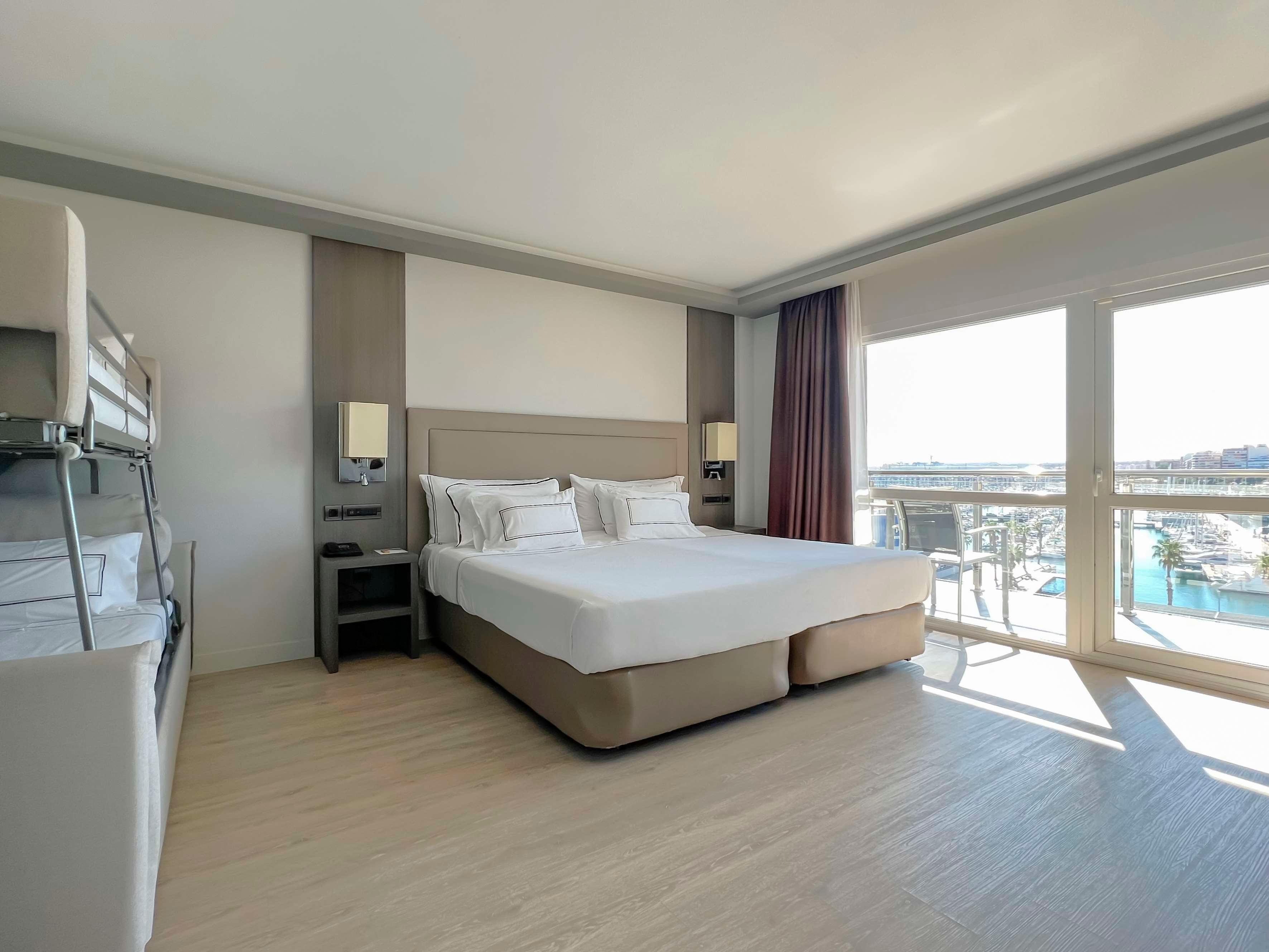 غرفة غراند بسرير مزدوج، Melia Alicante 7/10