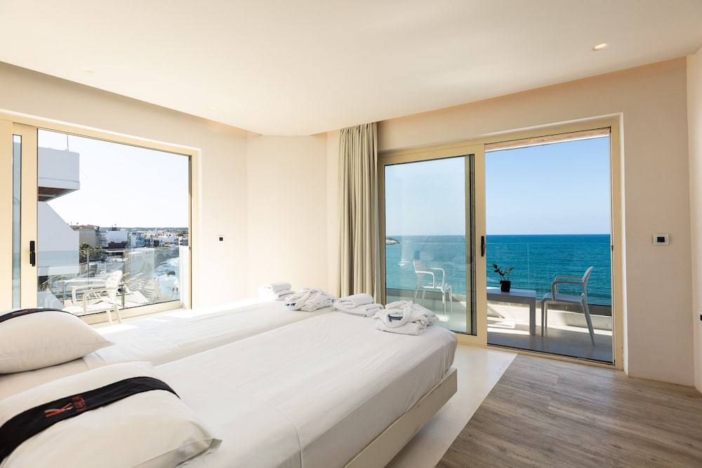 Kahlua Sea View Suites 29/67