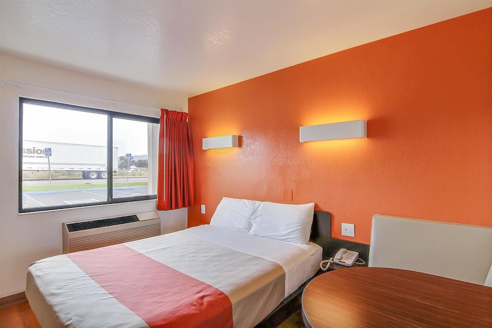 Motel6 Buellton, CA - Solvang Area 24/37