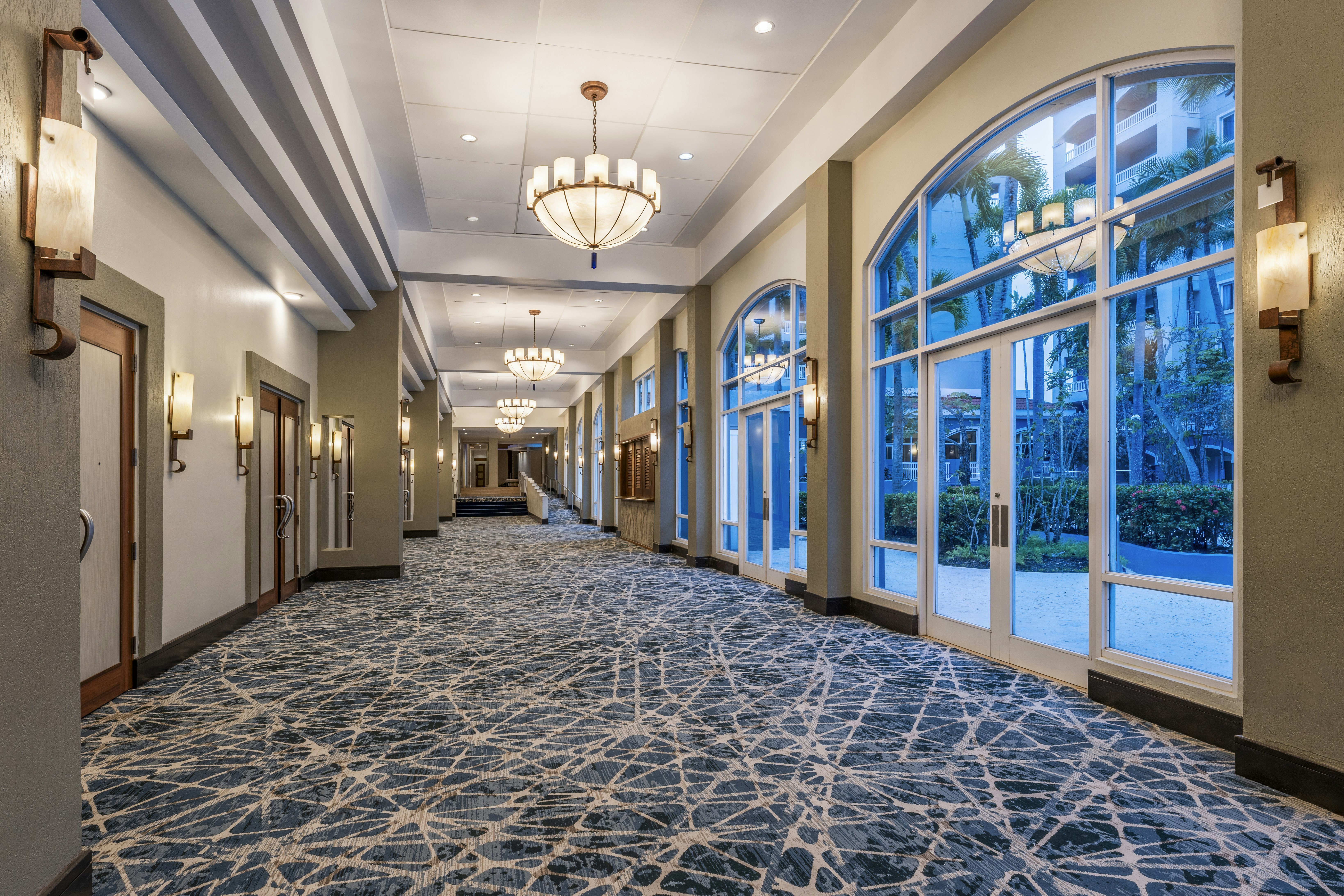 Embassy Suites By Hilton Dorado Del Mar Beach Resort 10/81