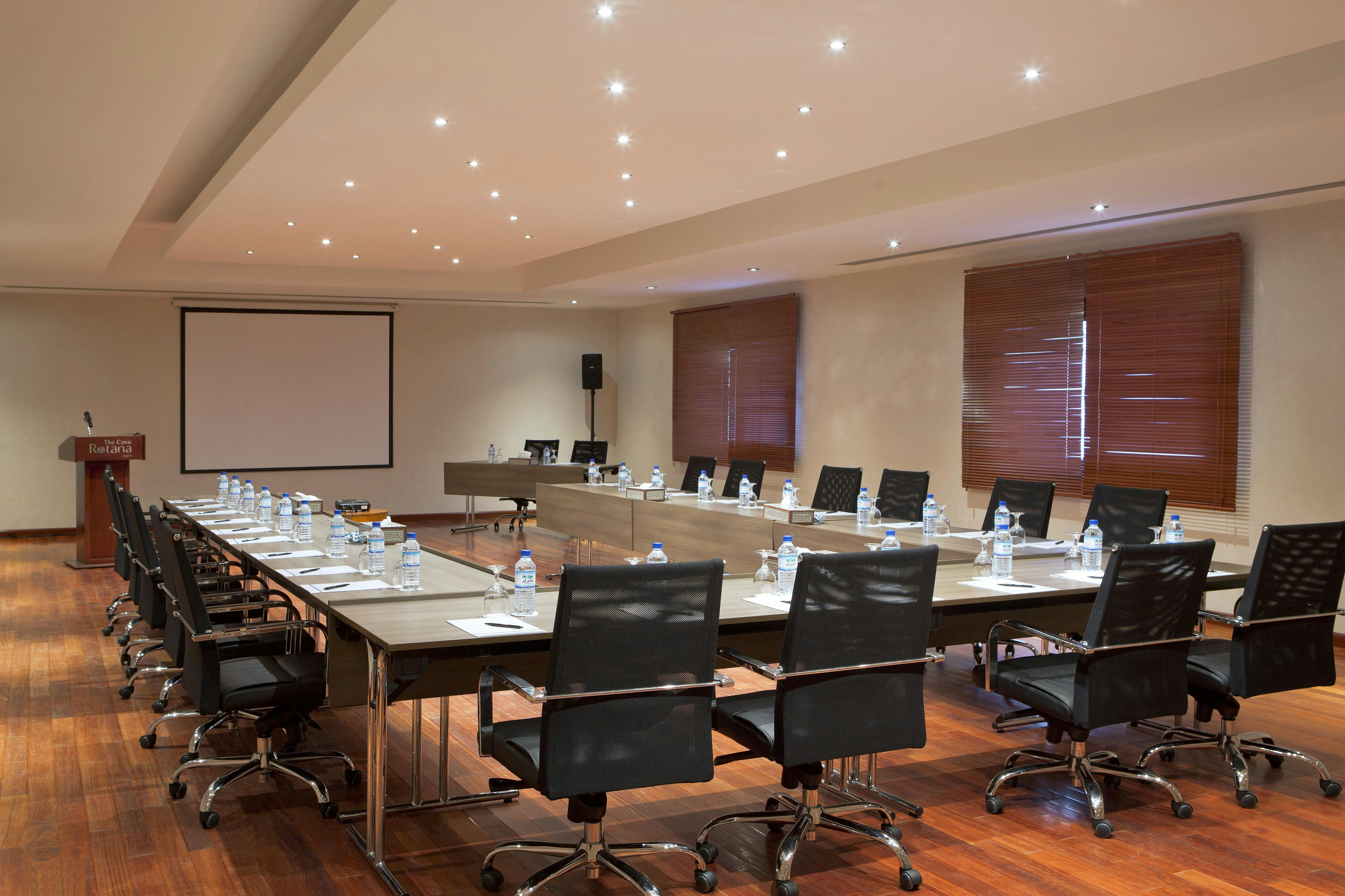 The Cove Rotana Resort 29/50