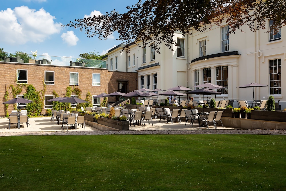 Rainhill Hall Hotel 71/77