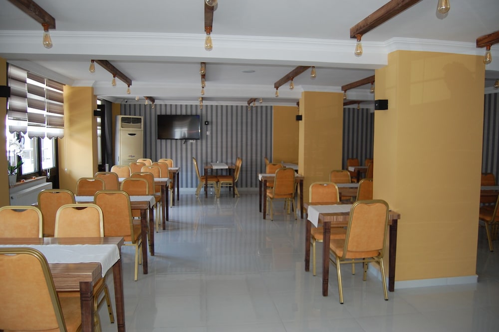 Grand Krone Hotel 29/41