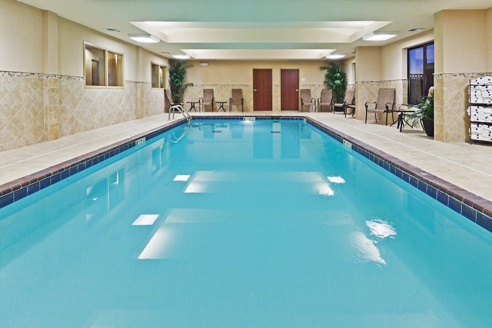 Holiday Inn Express Hotel And Suites Poteau 1/36