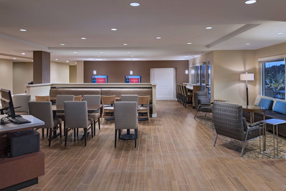 TOWNEPLACE SUITES COLUMBIA 28/34