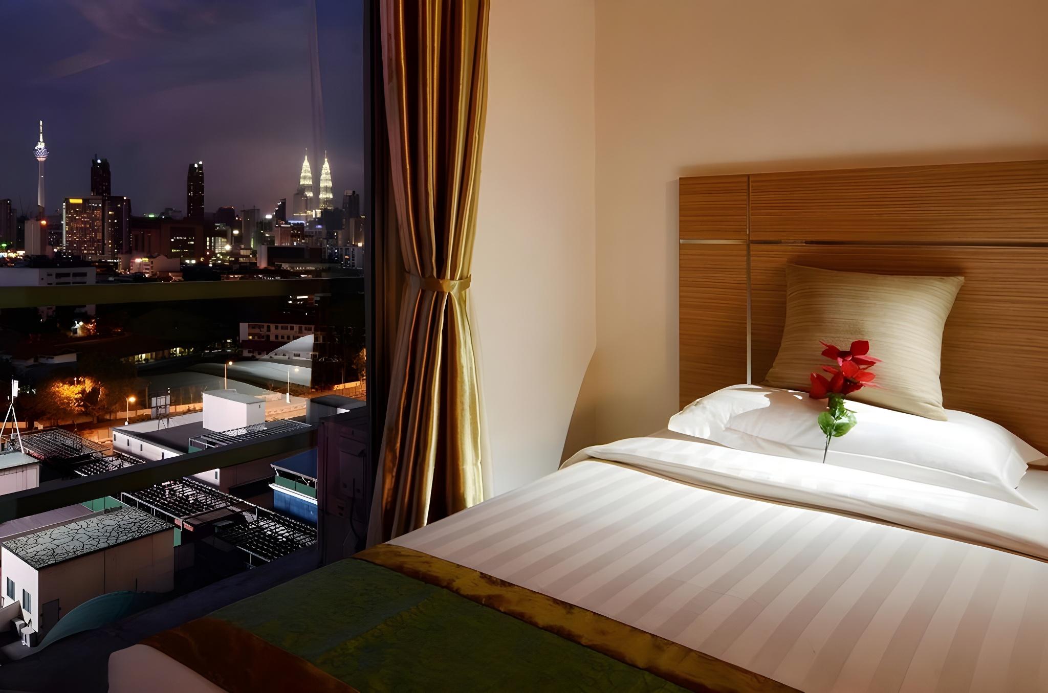 Master, King Bed