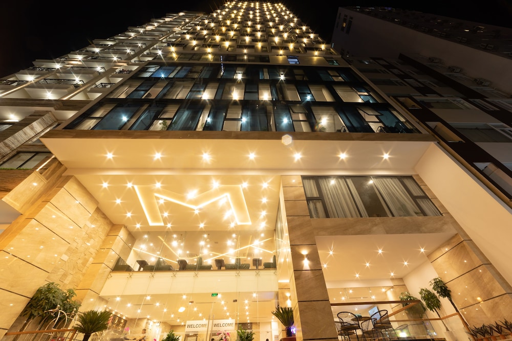 Majestic Premium Hotel 2/70