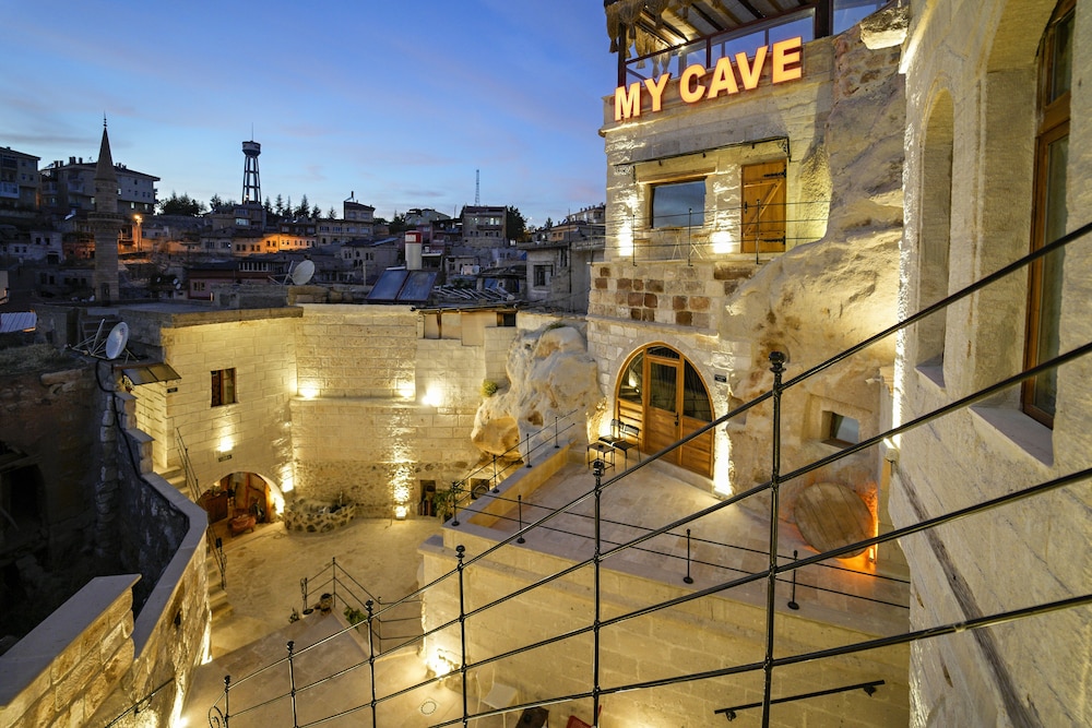 My Cave Suites 5/50