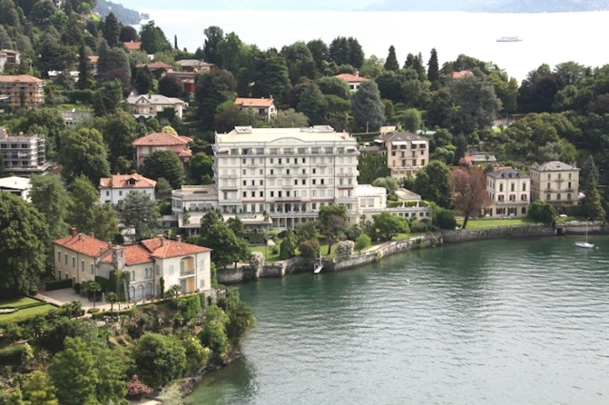 Grand Hotel Majestic 82/83