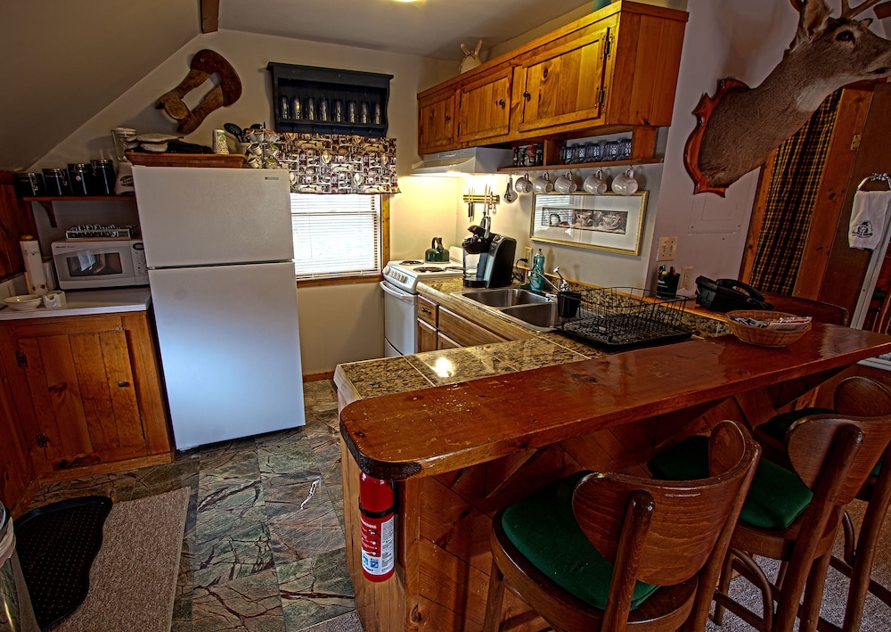 Phineas Swann Bed Breakfast 58/80