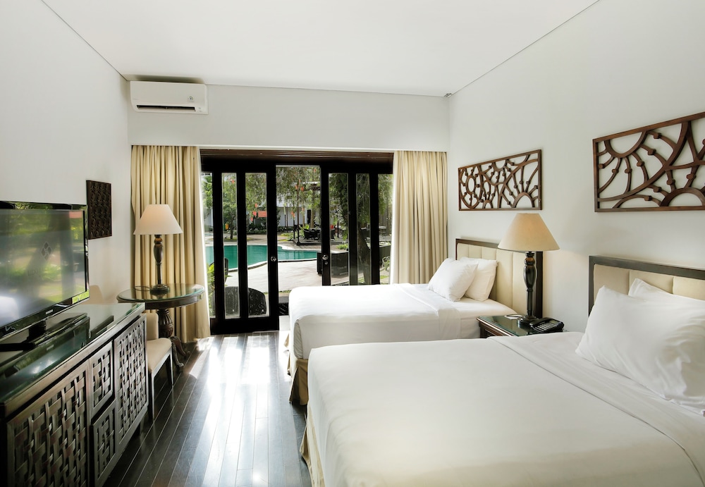 Lido Lake Resort by MNC Hotel 15/63
