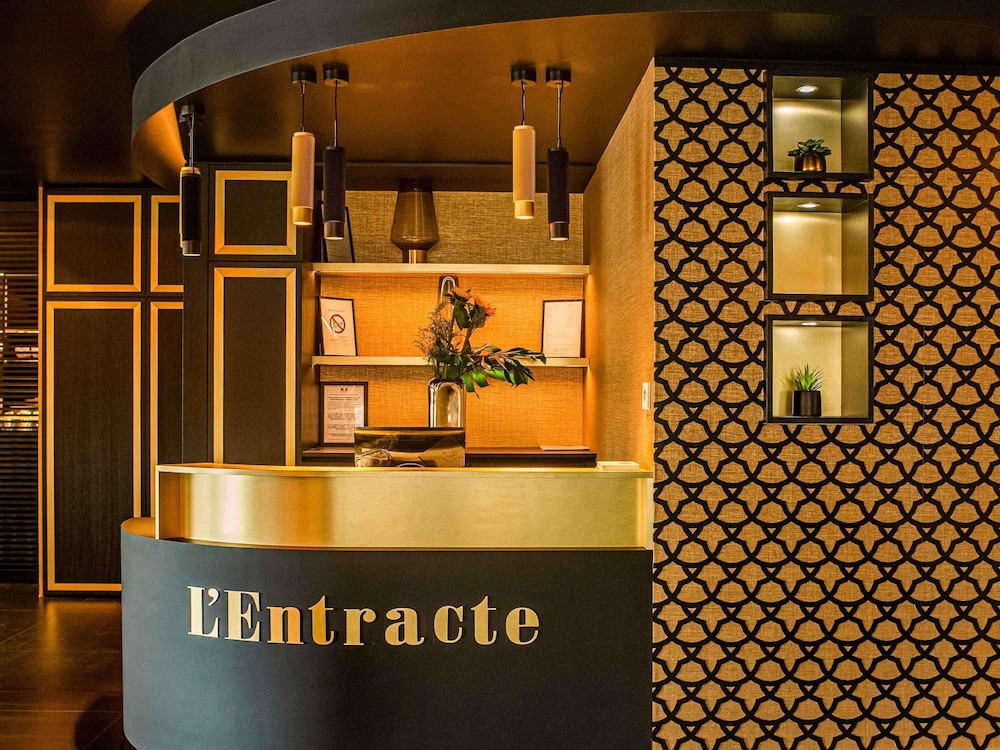 MERCURE ORLEANS CENTRE 4/62