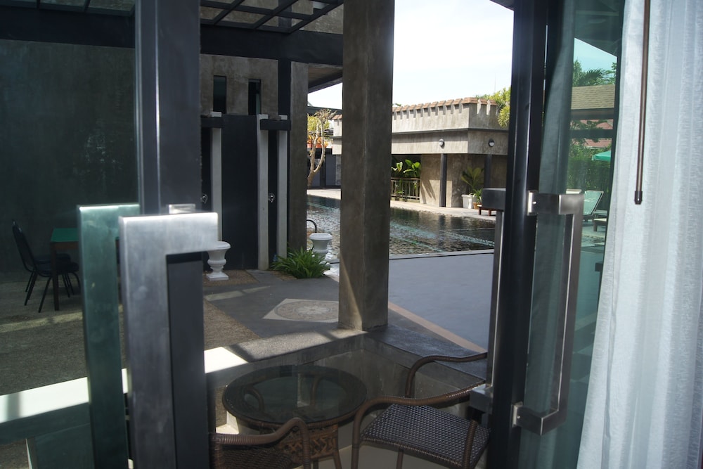 Green View Village Resort 36/50