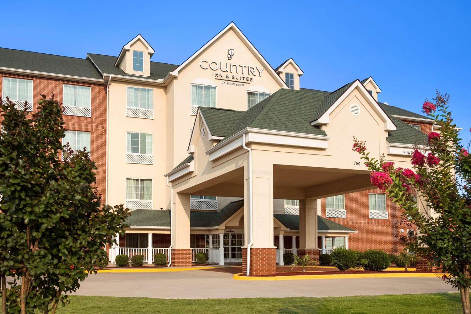 Country Inn & Suites by Radisson, Conway, AR 2/36