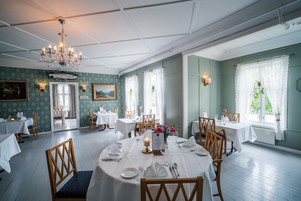 Gloppen Hotel by Classic Norway Hotels 36/50