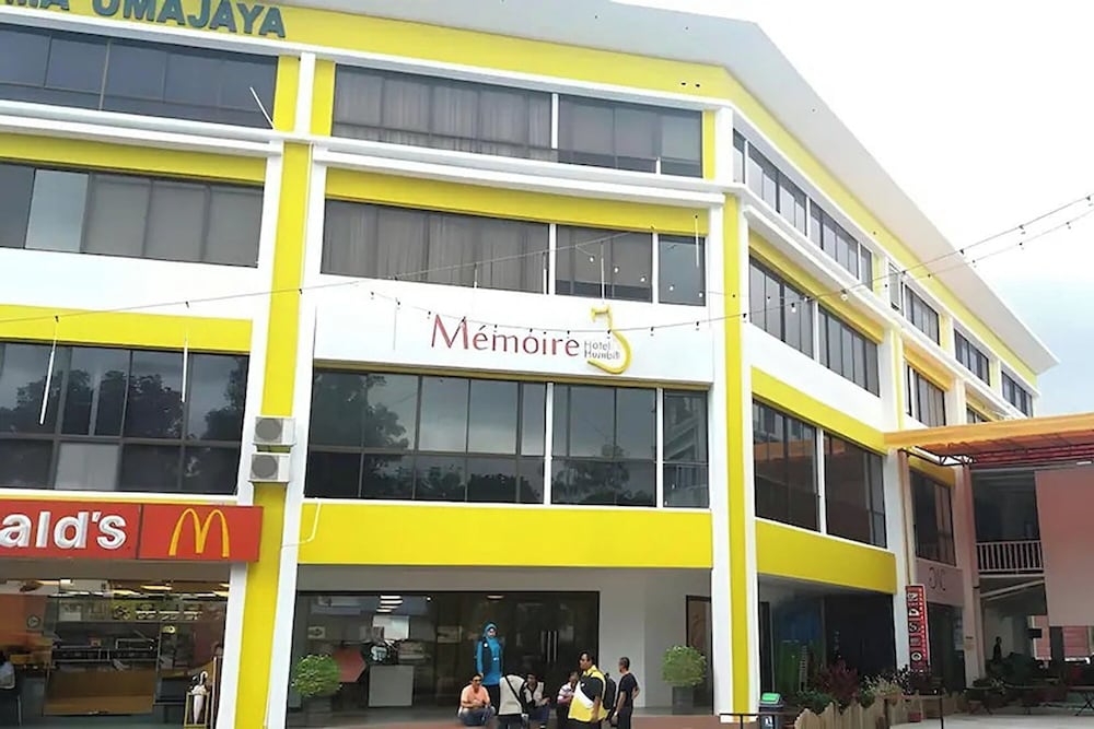 Memoire Hornbill Hotel 3/37
