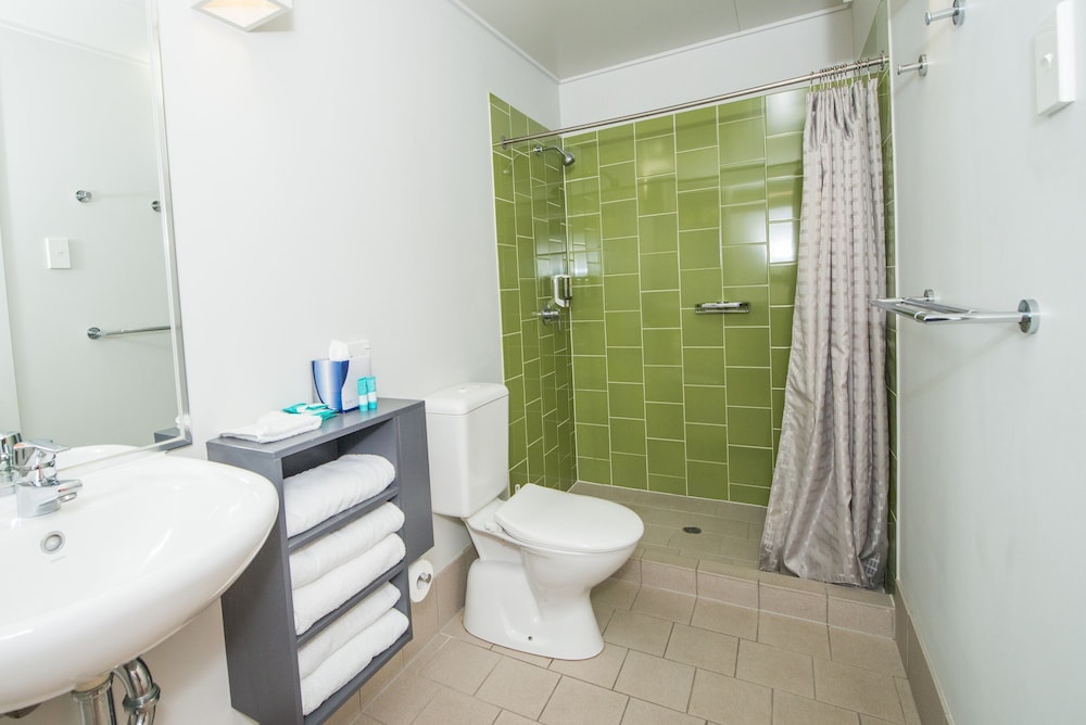 Allure Stradbroke Resort 69/70