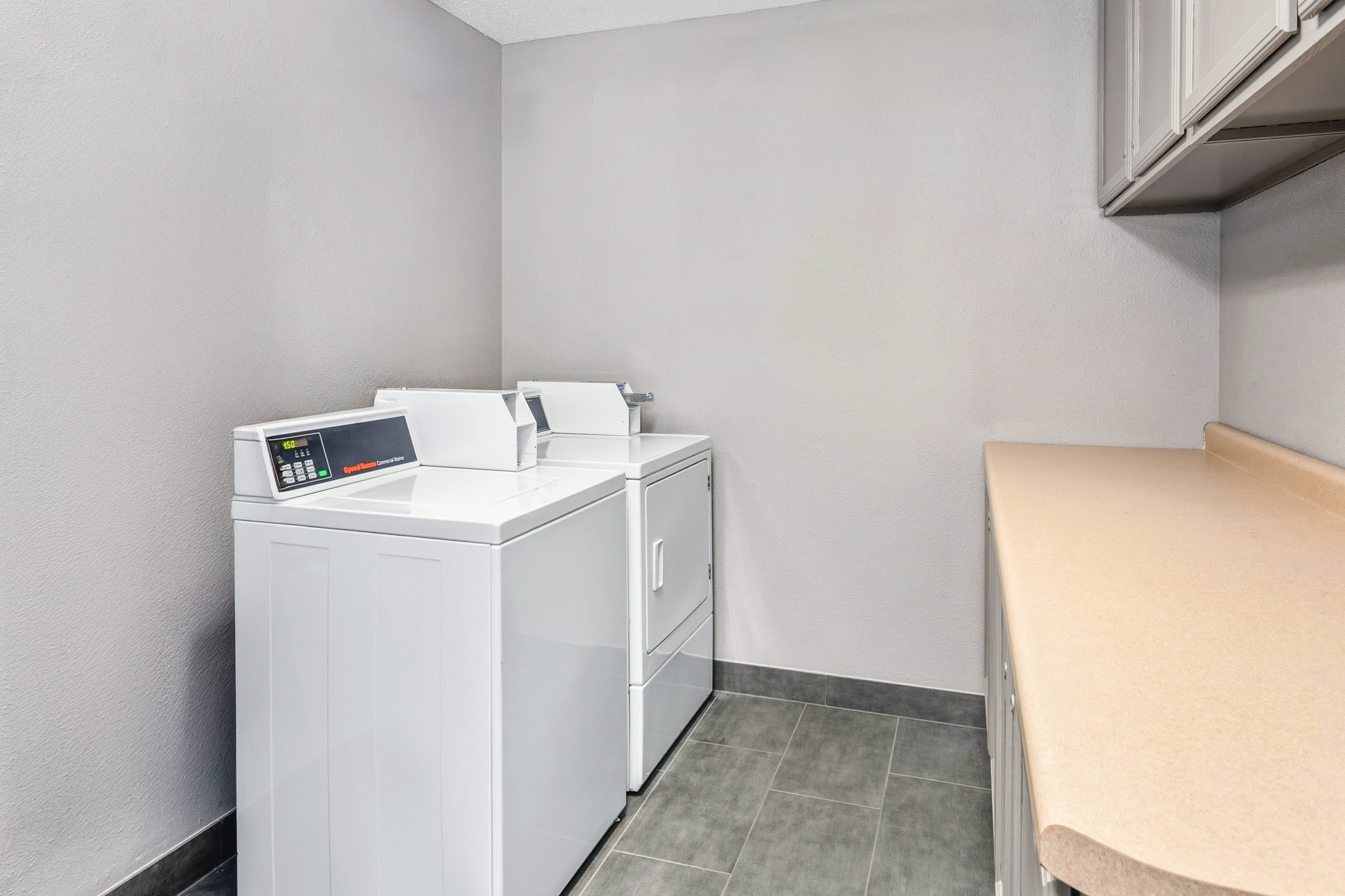 Holiday Inn Express & Suites Bloomington - Normal, an IHG Hotel 35/69