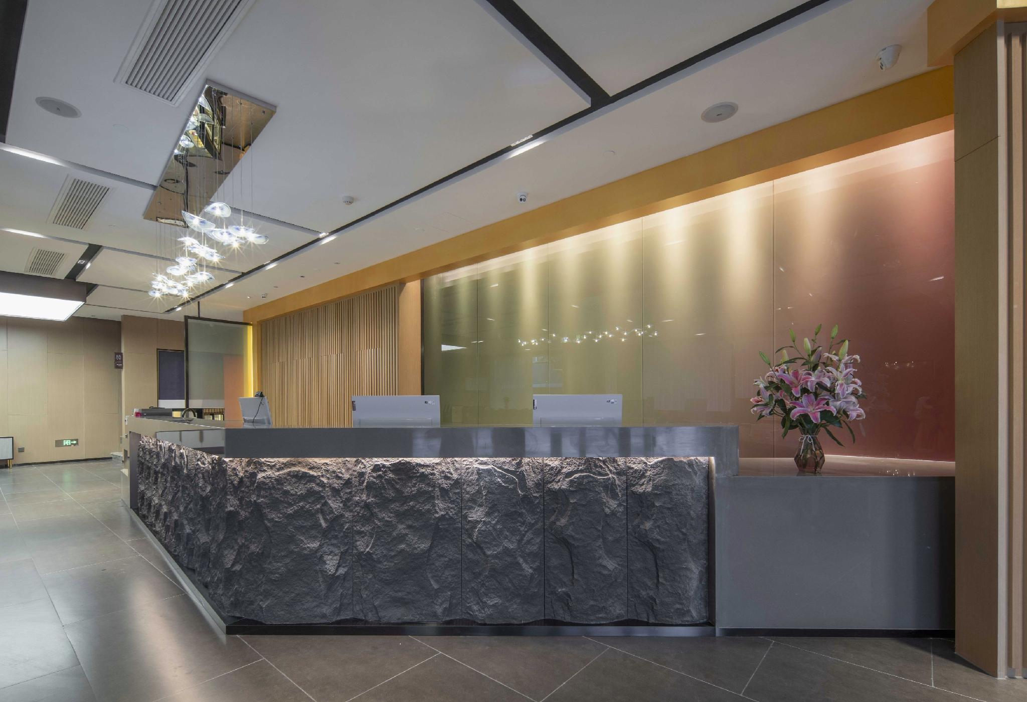 Kaiyuan Yiju Hotel (Xinchang Dafosi store) 8/47
