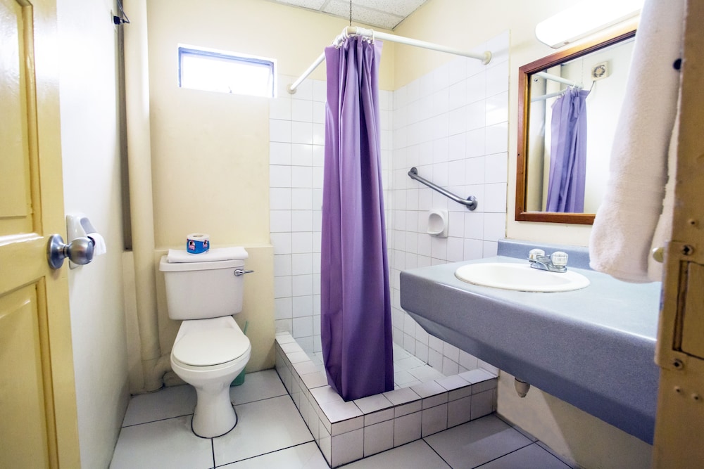 Sundeck Suites 11/15
