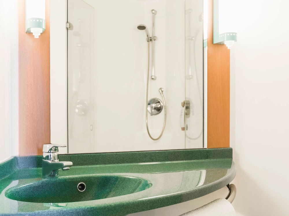 Ibis Leeds Centre Marlborough Street 56/57