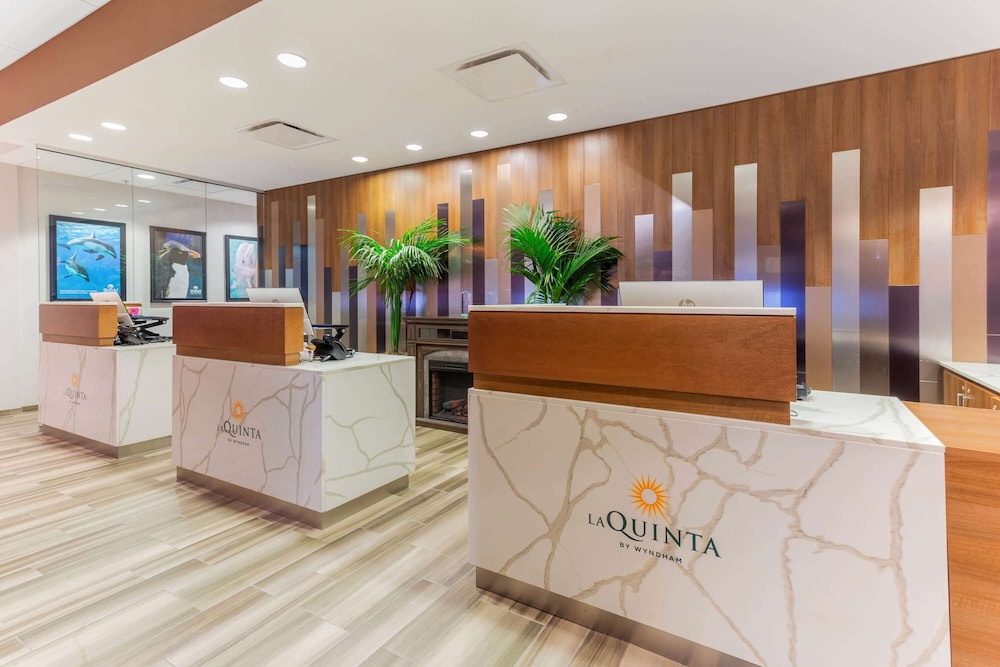 La Quinta Inn Suites By Wyndham Chicago Downtown 8/45