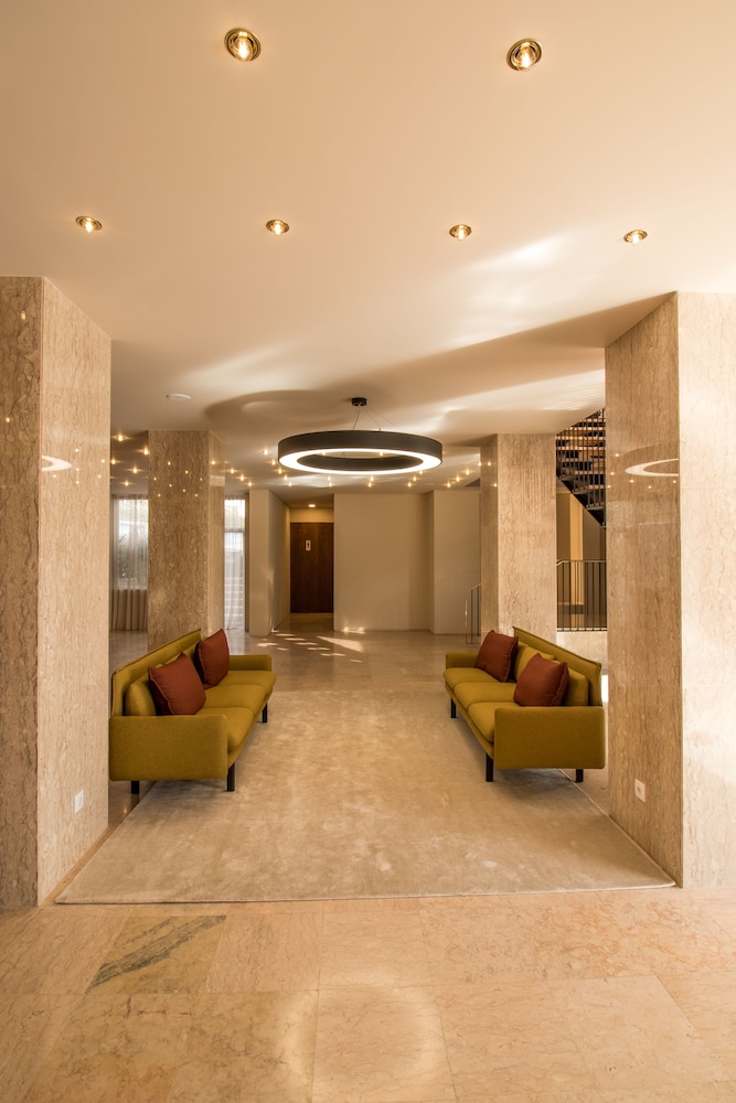 Girassol Hotel 5/55