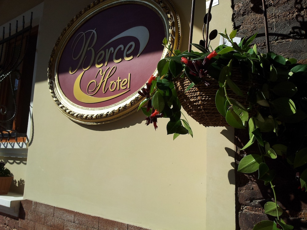 Berce Hotel 4/61