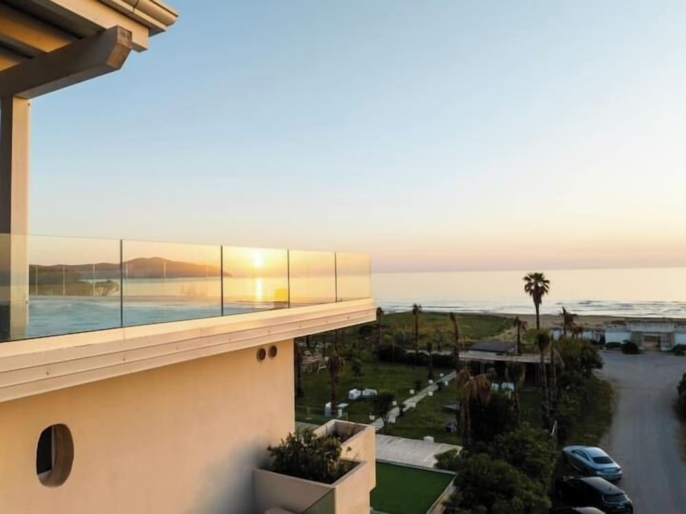Hotel Artemide Mare 30/40