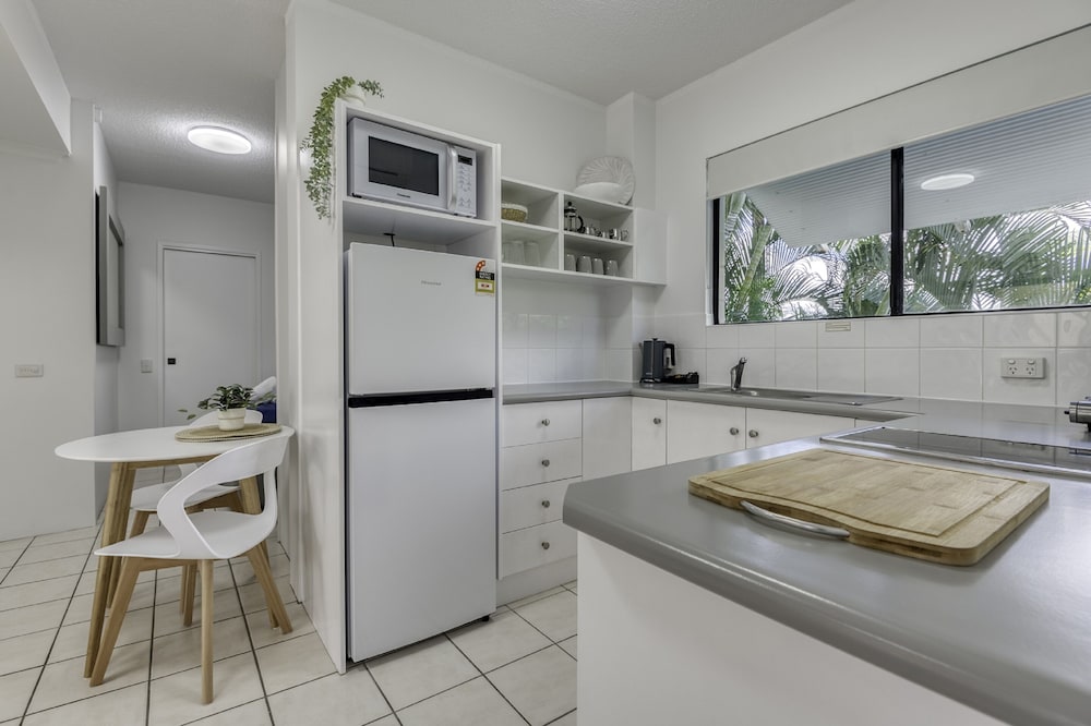AMAROO AT TRINITY 49/50