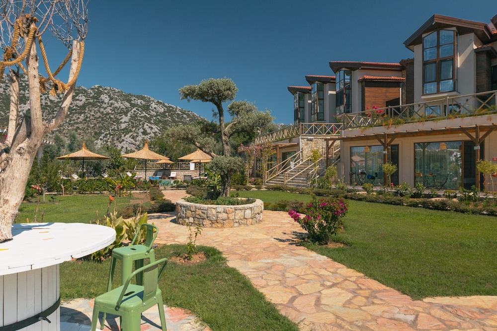 Boho Garden Selimiye 32/50