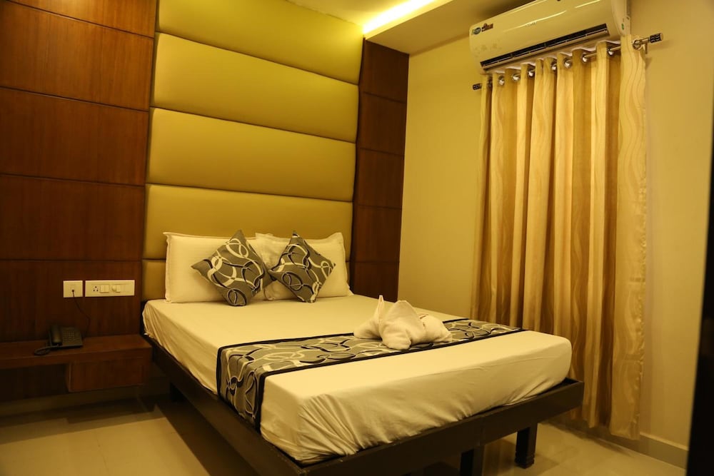 Hotel Santhi Bhavan 11/26