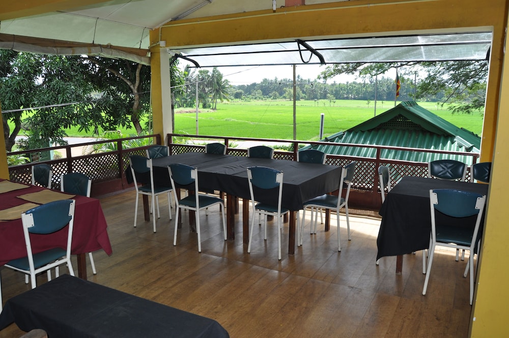 Nilketha Villa Eco Hotel 26/42