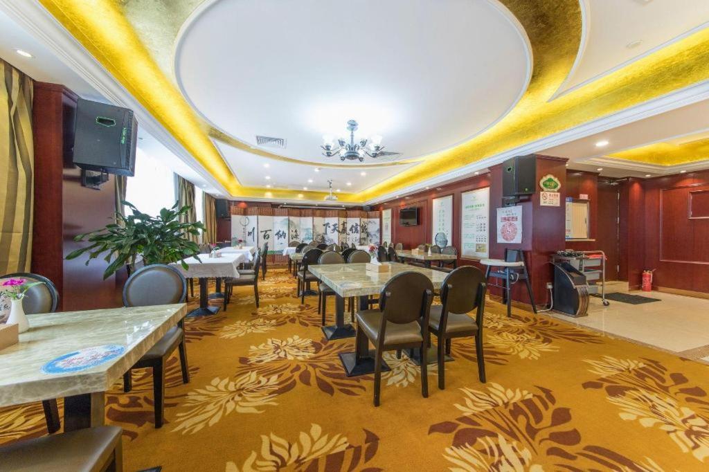 Vienna Hotel (Shanghai Changxing Island) 40/50