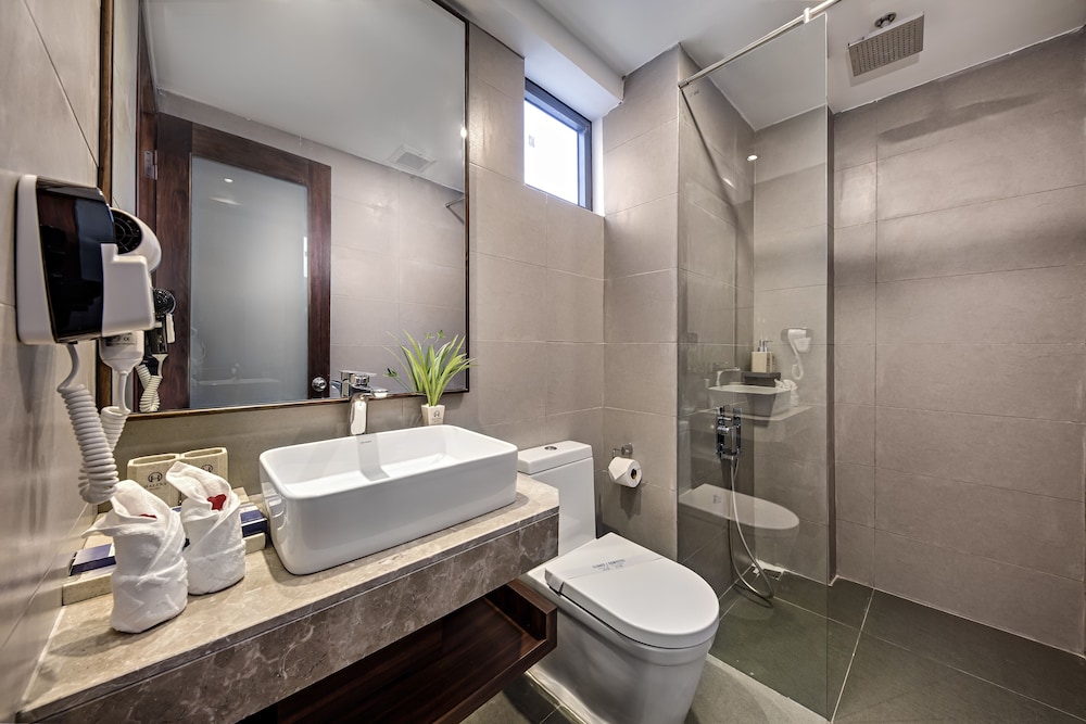 Halina Hotel & Apartment 45/48