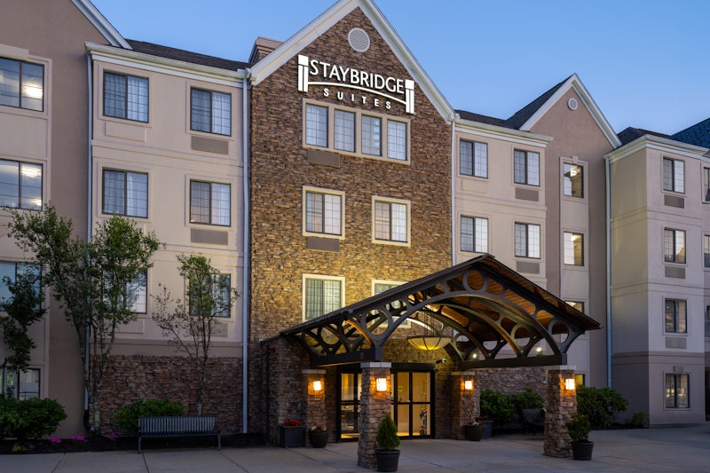 Staybridge Suites Burlington - Boston 57/67