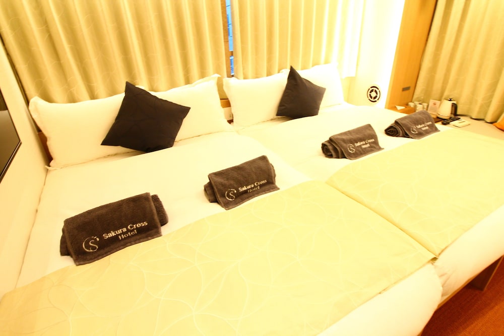 Sakura Cross Hotel Ueno Okachimachi 17/40