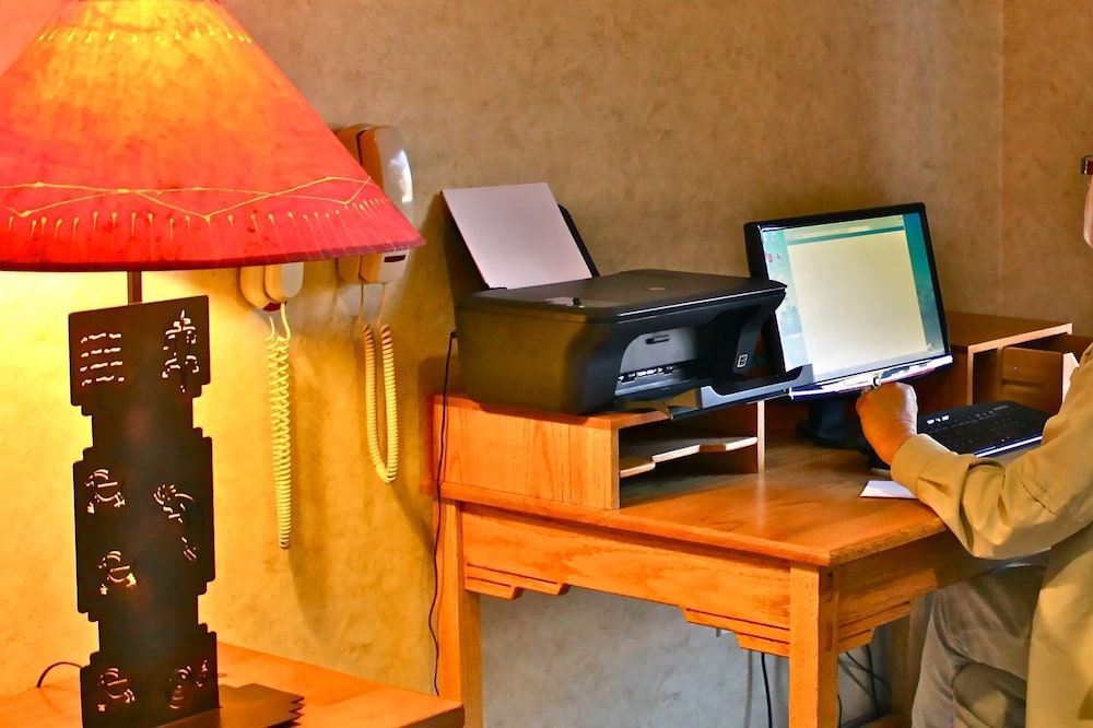 Hampton Inn Taos 44/48