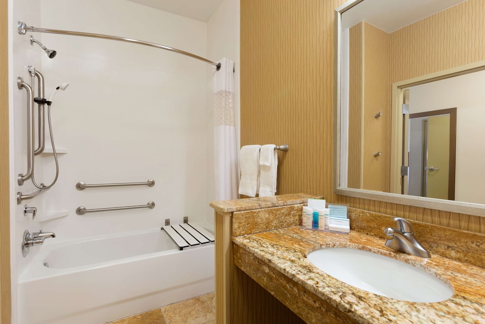 Hampton Inn Zanesville 9/24