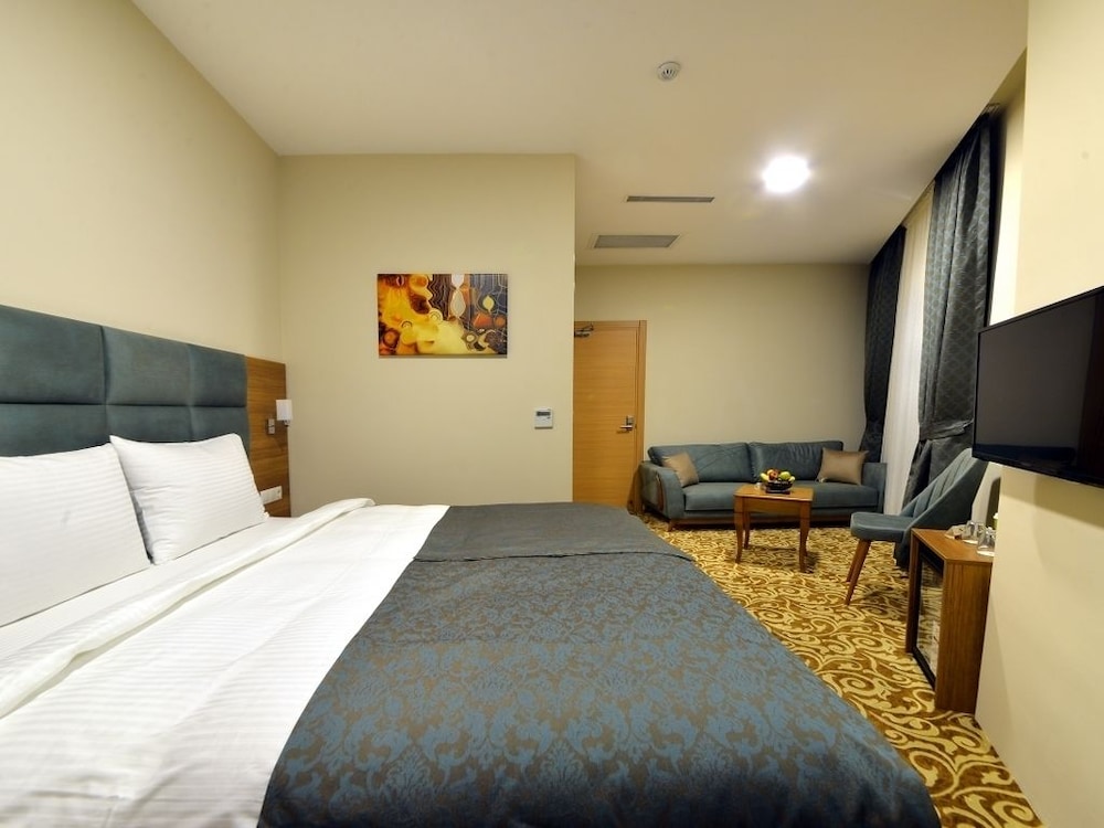 Sertac Hotel 6/30