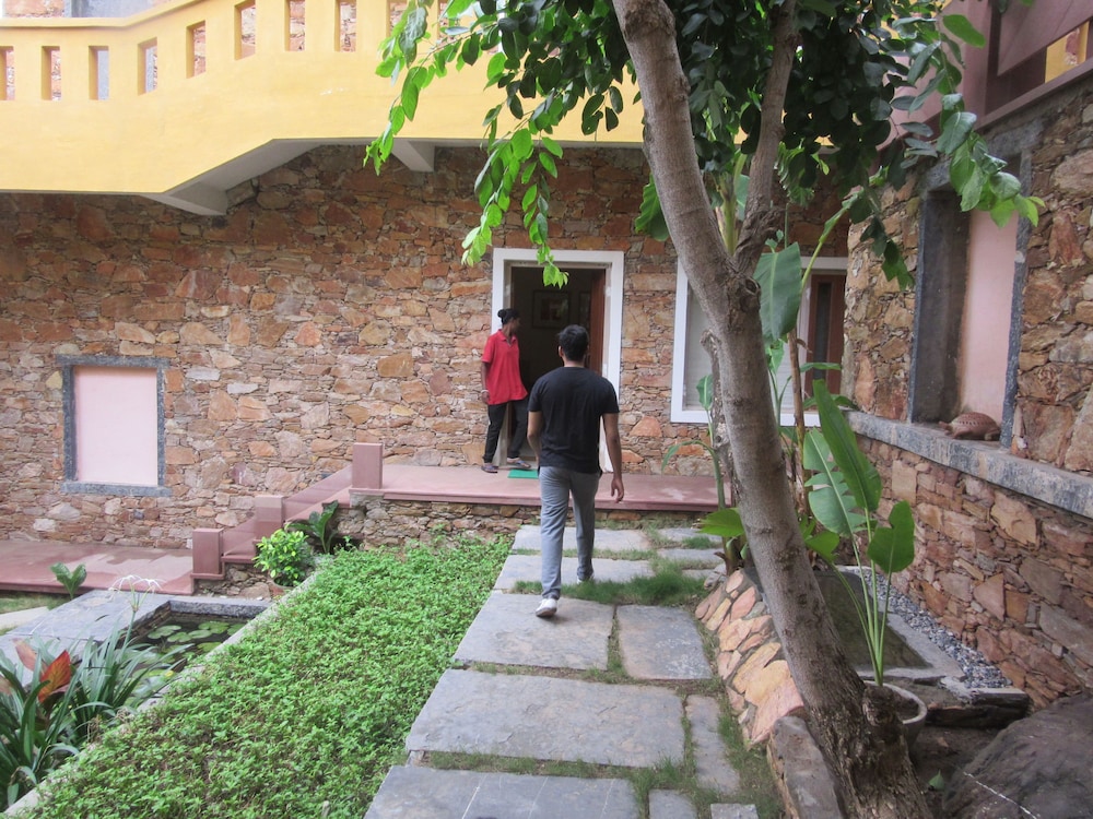 Devra Udaipur 65/69
