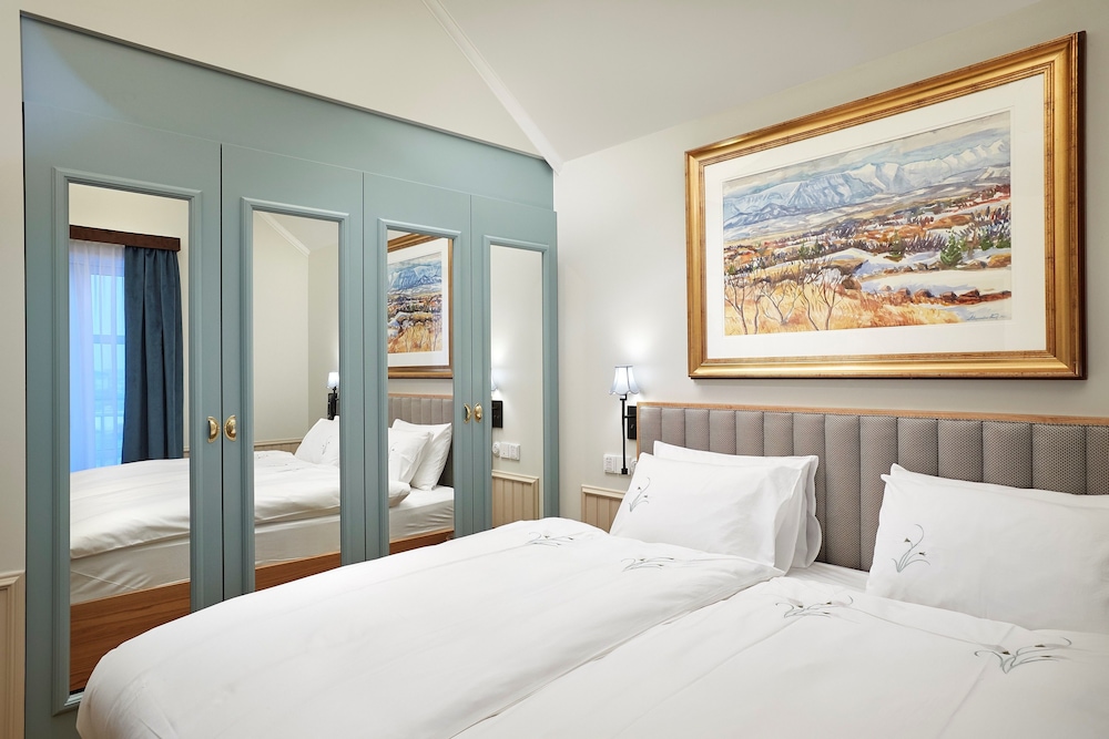 Reykjavik Marina - Berjaya Iceland Hotels 10/50