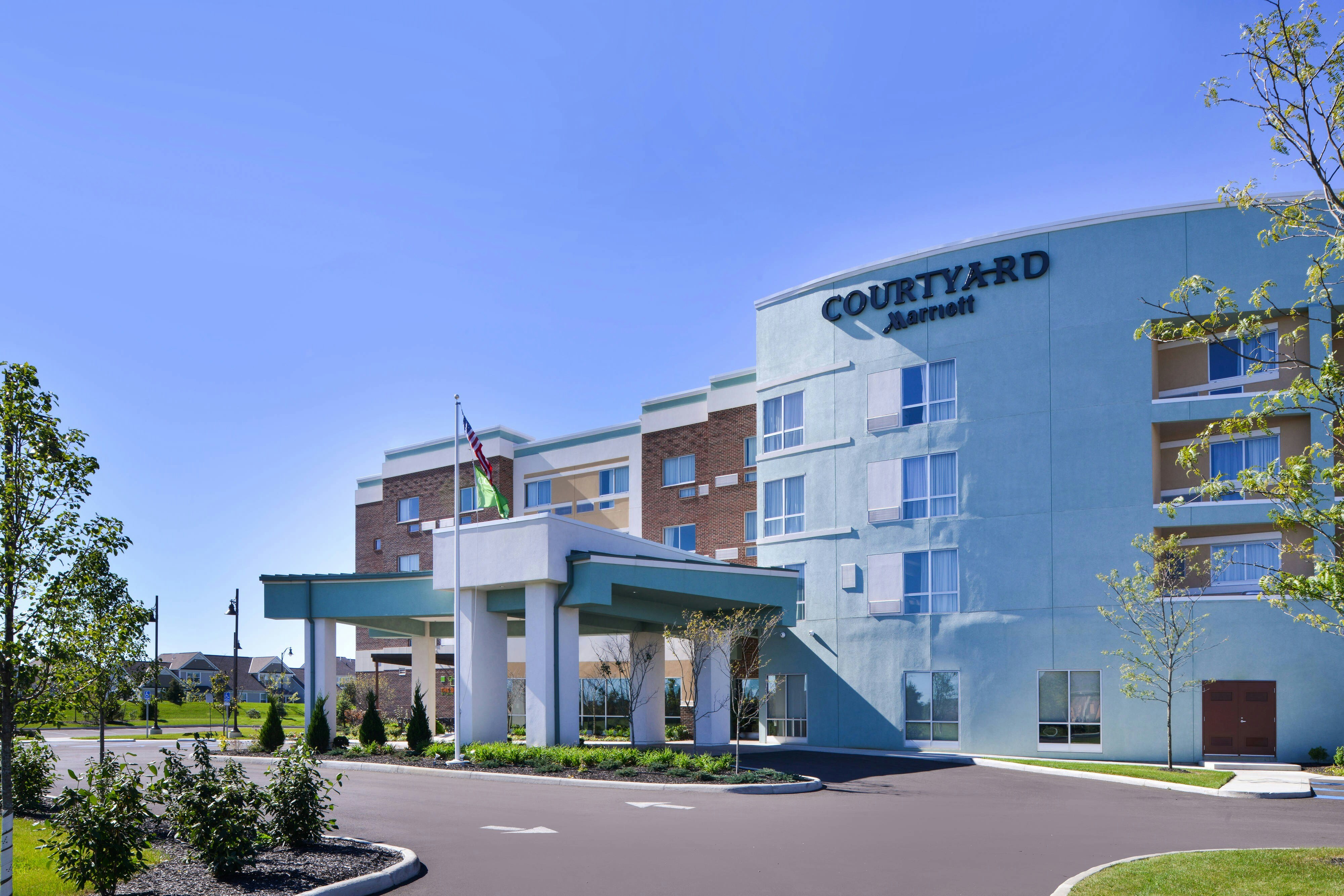 COURTYARD COLUMBUS GROVE CITY 2/39