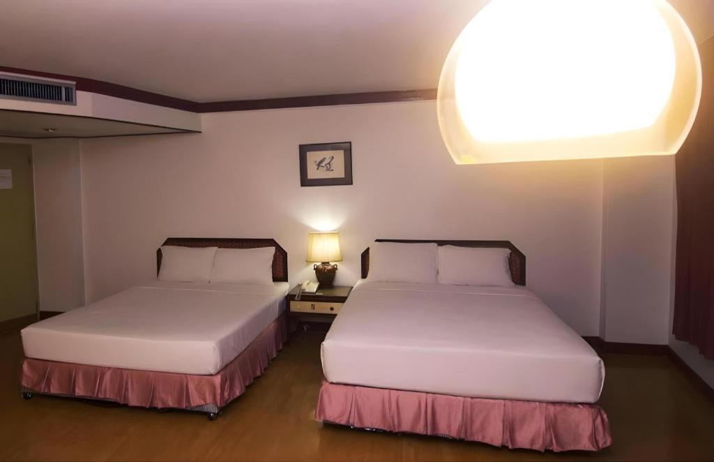 Florida Hotel 16/32