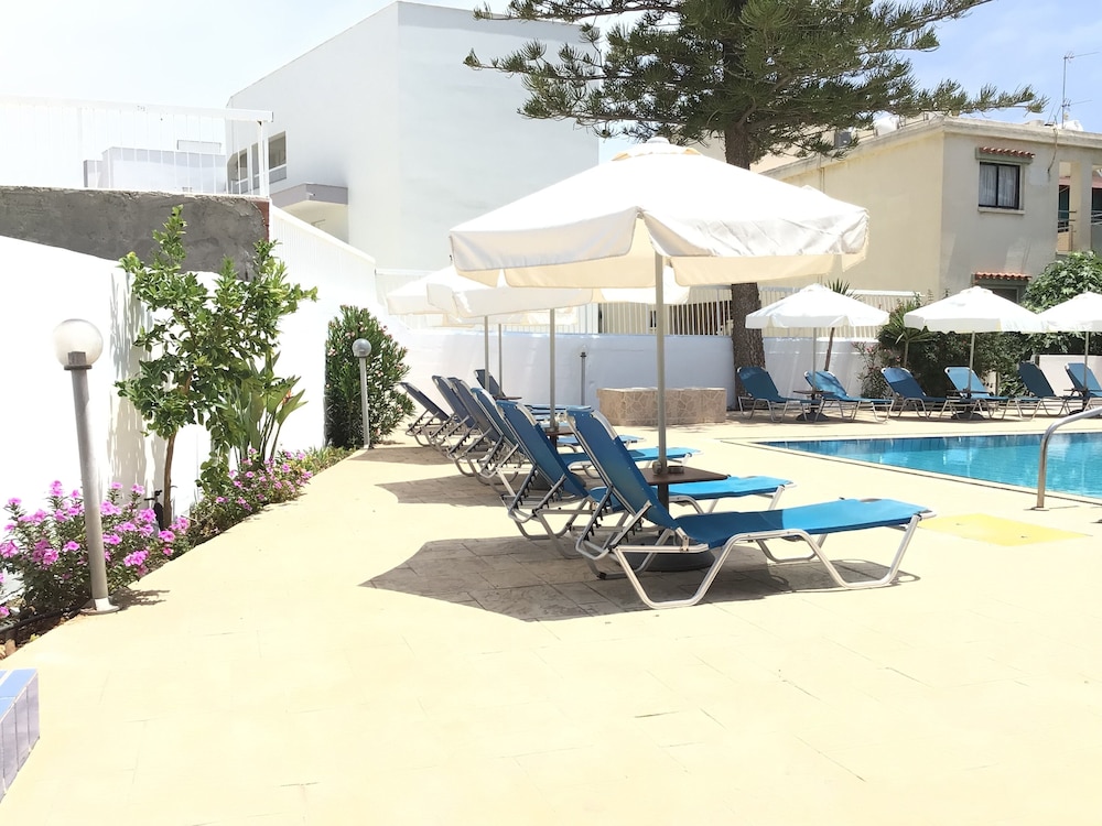 Florea Hotel Apts 38/49
